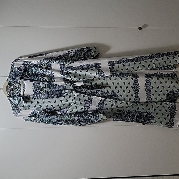 Gimmicks kimono - Picture 1 of 4